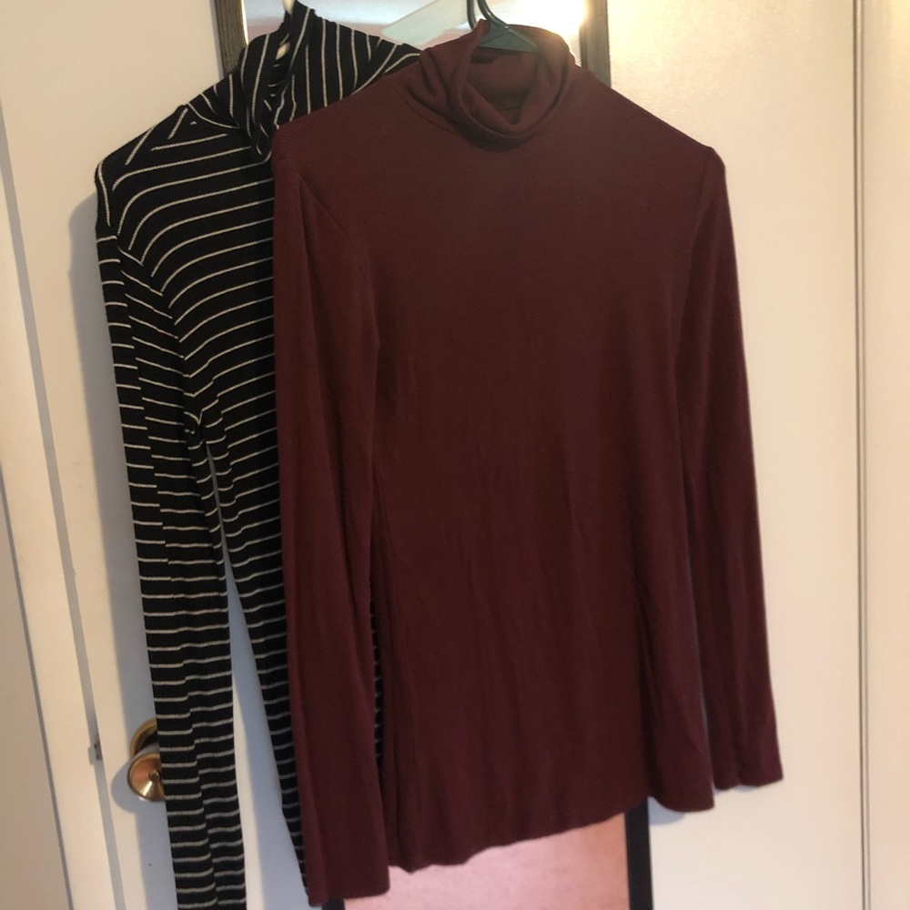 Mossimo turtle neck bundle!